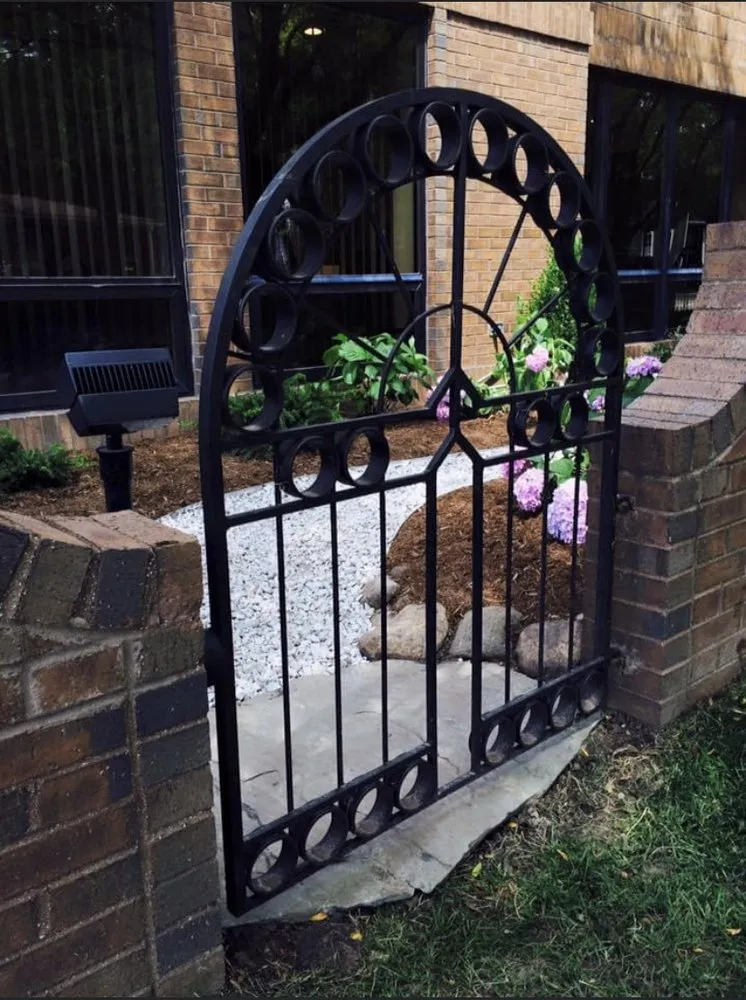 Affordable lawn care service experts serving Dexter, MI - Country Lane Landscaping & Maintenance