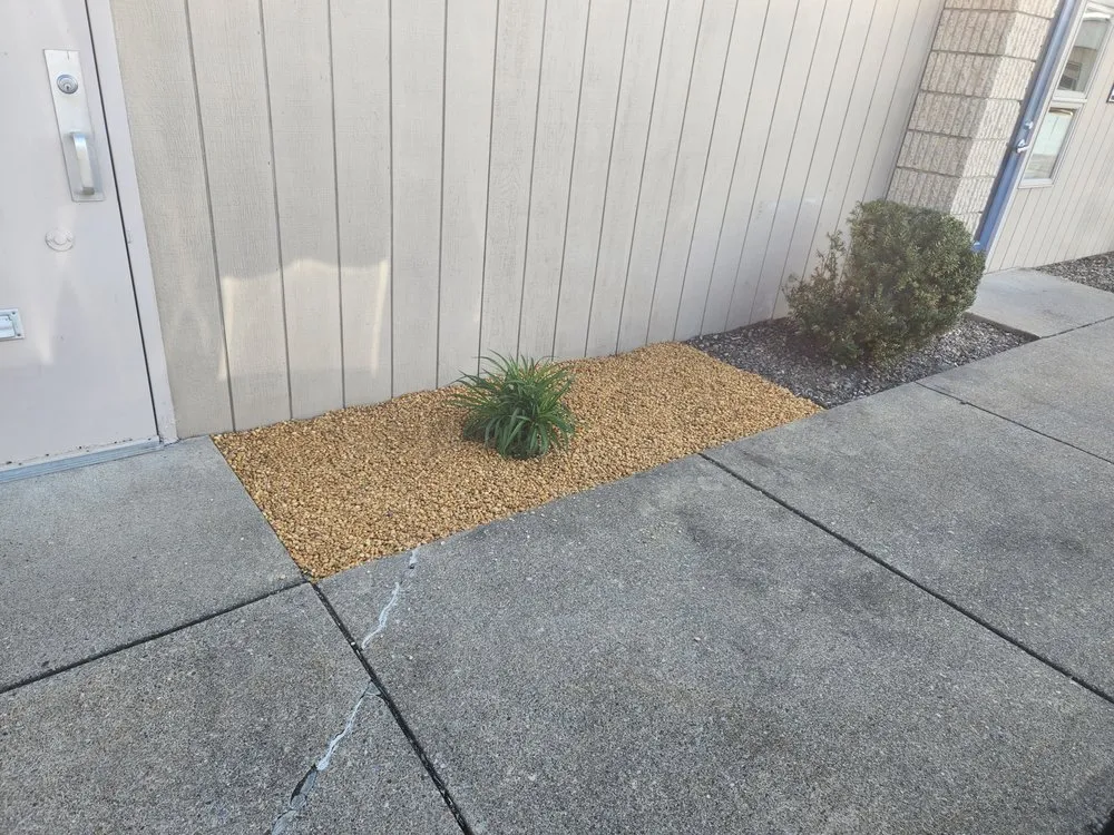 Top-rated landscaping services for homes in Selinsgrove, PA by Country Lawn Care