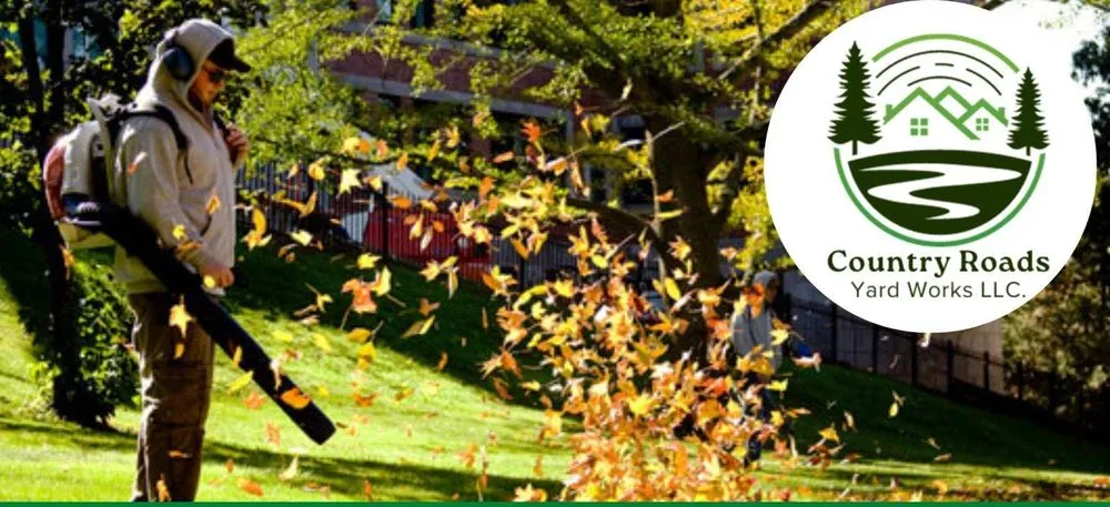 Top-rated lawn care service in Williamsburg, VA by Country Roads Yard Works