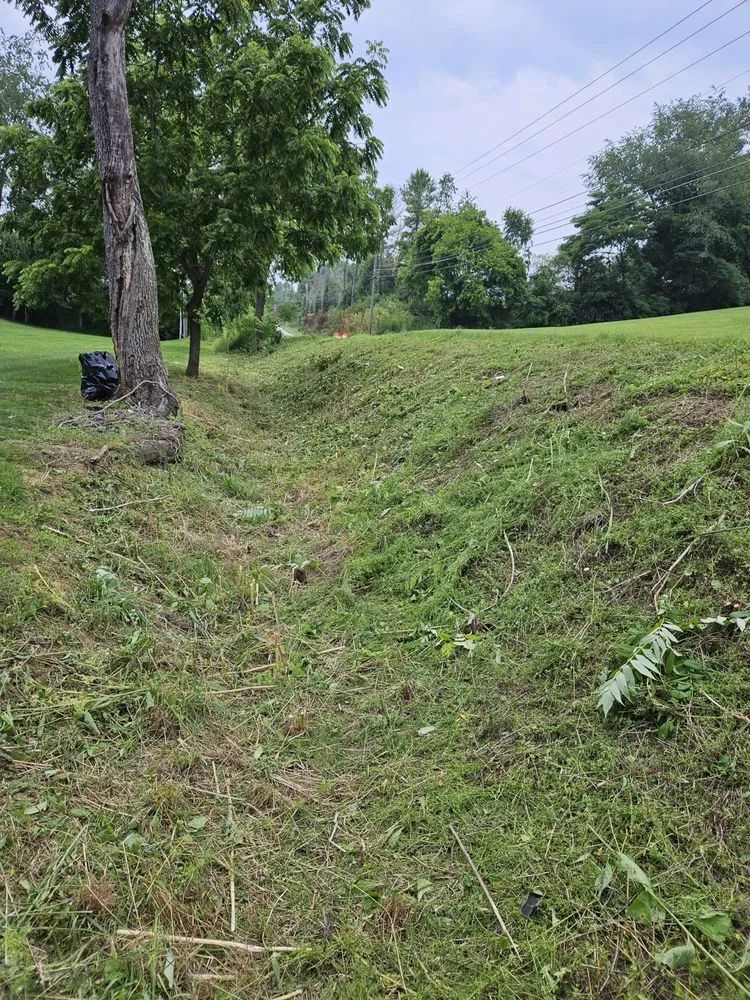 Custom landscape design in Bristol, TN - Country Side Mowing