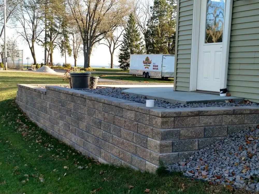 Custom landscaping services experts serving Rosendale, WI - Country Touch Landscaping & Lawn Care