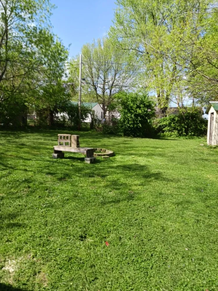 Expert garden landscaping in Parkhills, MO - Country Way Nursery