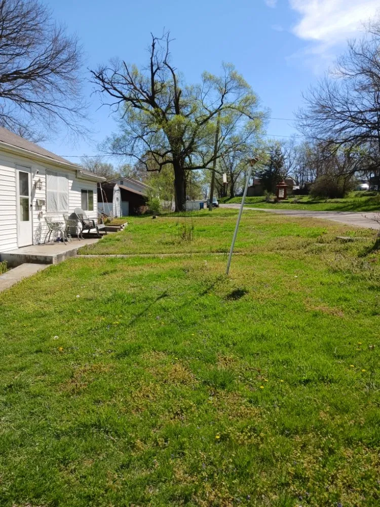 Custom landscape installation experts serving Parkhills, MO - Country Way Nursery