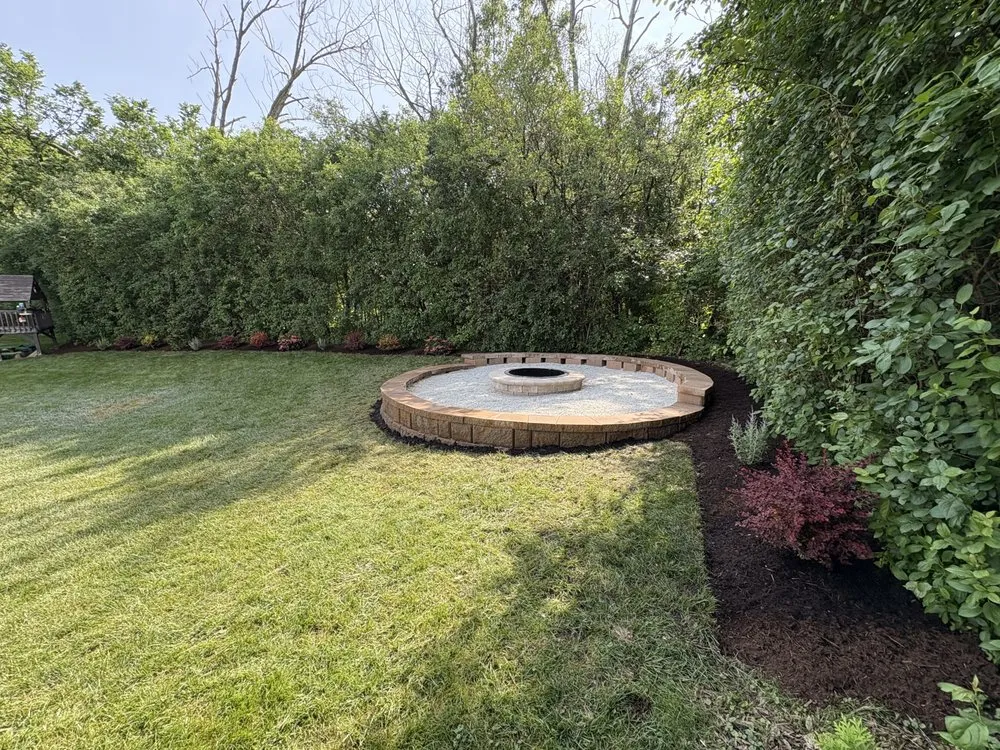 Expert lawn care service in Woodridge, IL by Countryscape Outdoor Services