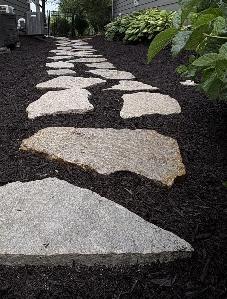 Affordable outdoor landscaping for beautiful yards across Woodridge, IL - Countryscape Outdoor Services