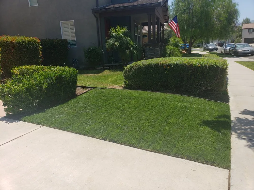 Affordable lawn mowing service experts serving Moreno Valley, CA - Countryside Landscape