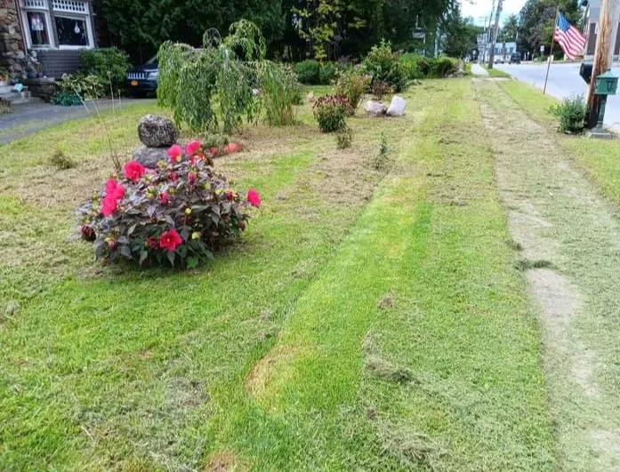 Expert lawn mowing service for homes across Fonda, NY - Countryside Lawn Care And Landscaping