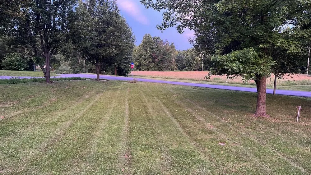 Affordable landscaping services experts serving Jefferson City, MO - Counts Lawn and Landscape