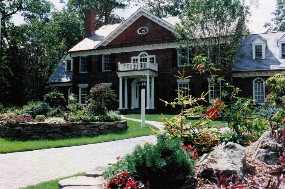 Reliable lawn care service in Dahlonega, GA - County Landscaping