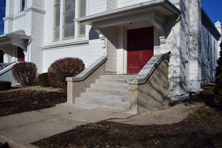 Affordable landscape design with custom design in Kewanee, IL by County Line Service