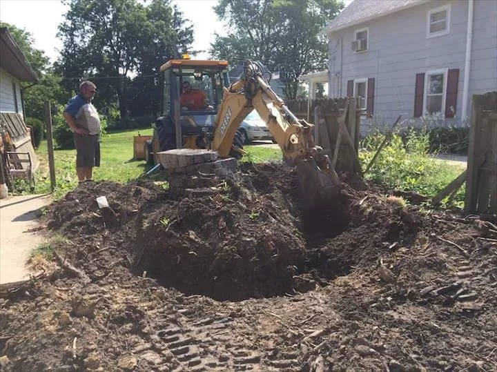 Trusted garden landscaping for beautiful yards in Kewanee, IL by County Line Service