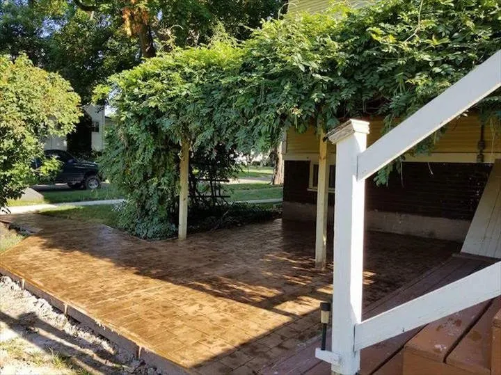 Trusted lawn care service in Kewanee, IL by County Line Service