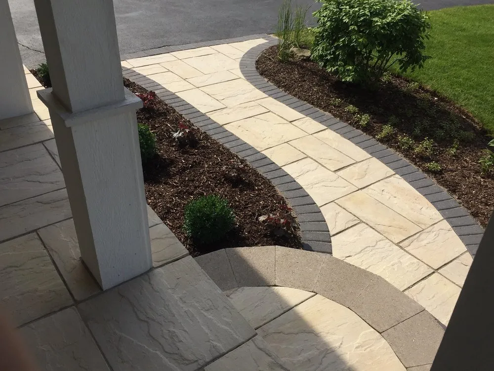 Reliable garden landscaping experts serving Elburn, IL - County Wide Landscaping