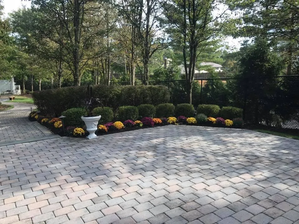 Affordable outdoor landscaping in Hampton, NJ by Countywide Industries