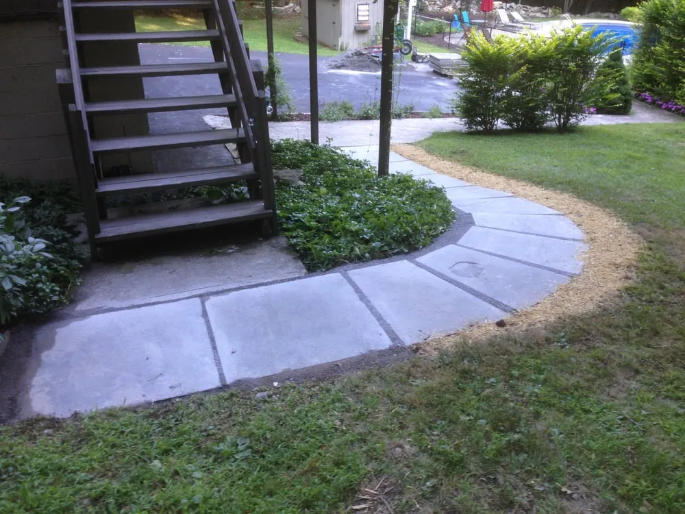Local lawn care service in Poughquag, NY - Coupe's Cuts Lawn Service