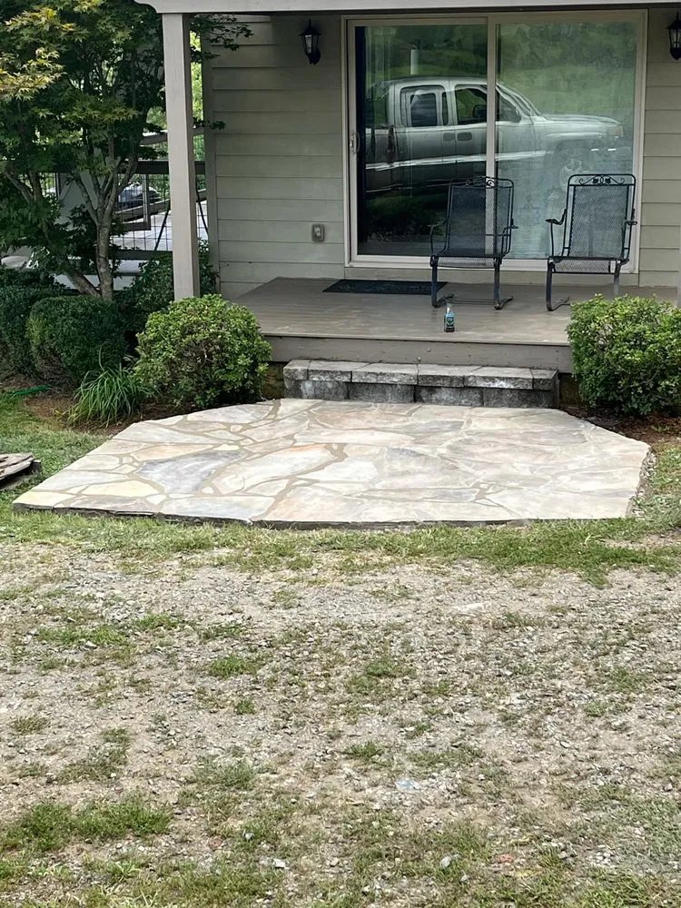 Expert landscape installation in Reva, VA - Couple cutters