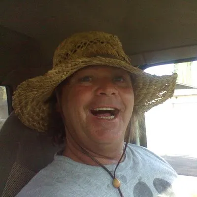 Courtyard Lawn Care Logo