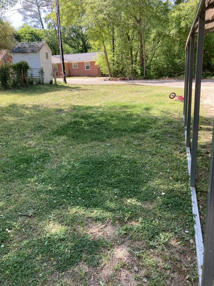 Custom garden landscaping in Bennettsville, SC by Cousins landscape