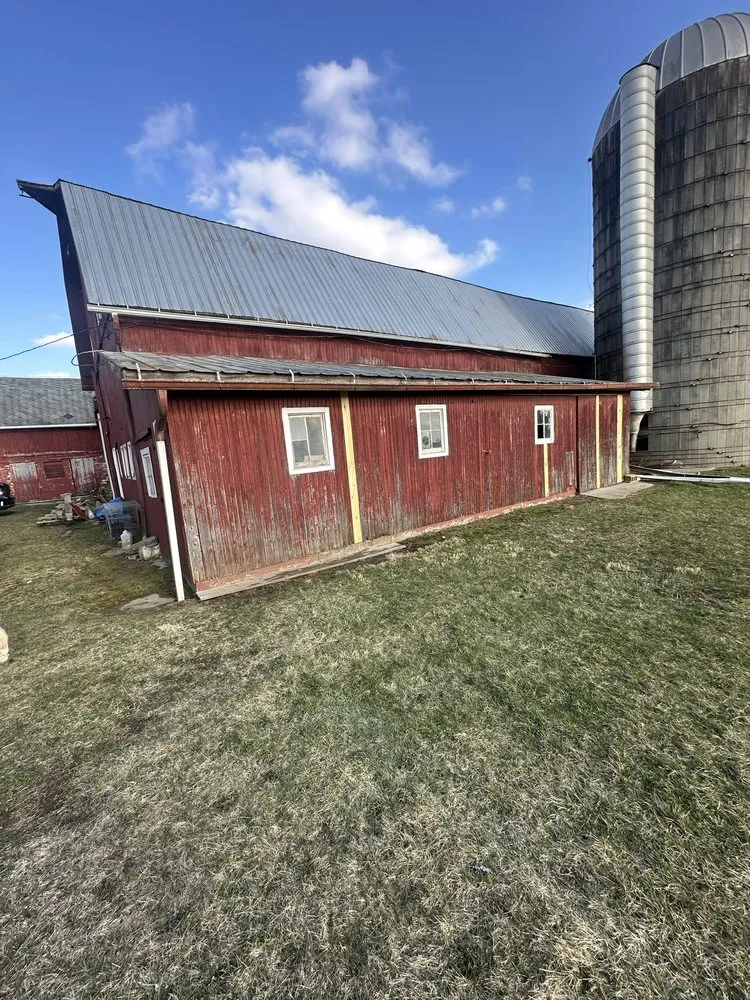 Custom garden landscaping experts serving Tecumseh, MI - Coutures property maintenance