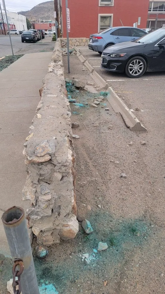 Top-rated garden landscaping with custom design in El Paso, TX by Covenant Cleaning and Lawn