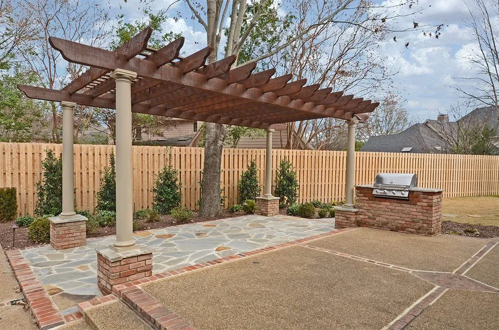 Local lawn mowing service in Memphis, TN - Covenant Pool And Landscape