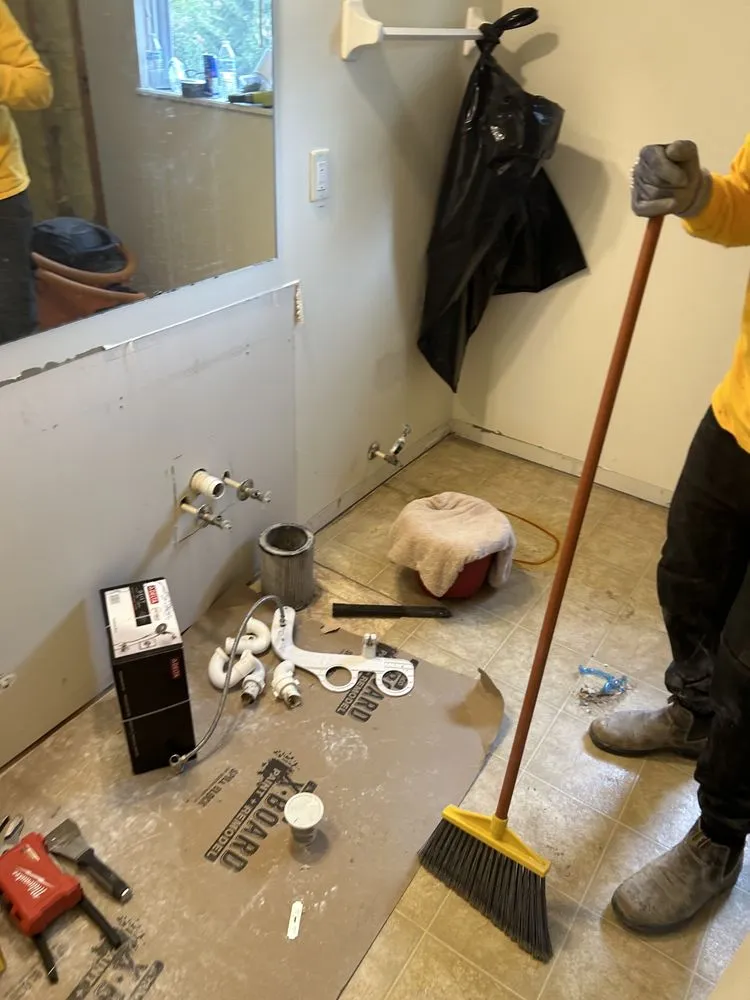 Reliable yard cleanup service experts serving Columbus, OH - Coverdales Home Pros