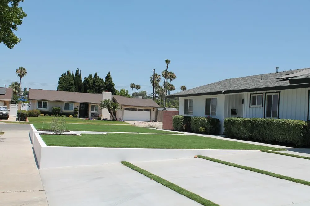 Professional lawn care service experts serving Garden Grove, CA - Covi Hardscape & Landscape