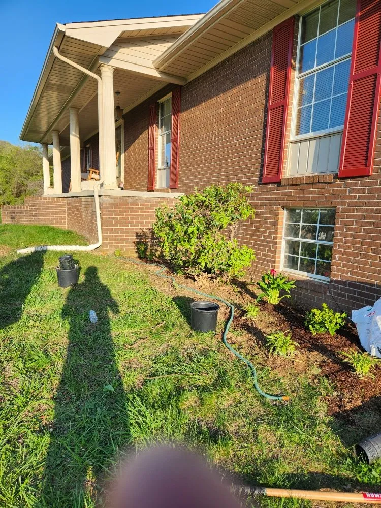 Local yard cleanup service in Morristown, TN - Covington's lawncare
