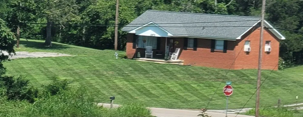 Custom garden landscaping for beautiful yards in Morristown, TN by Covington's lawncare