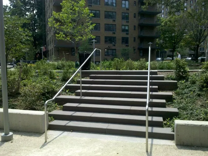 Professional residential landscaping in Port Washington, NY - Cow Bay Contracting