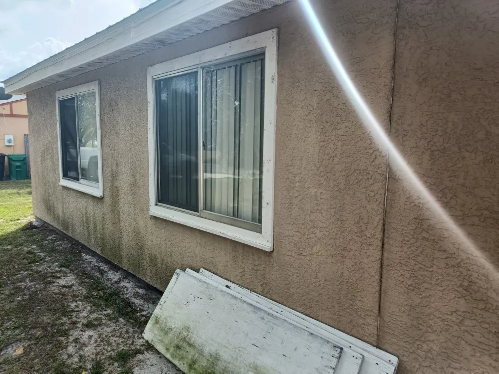 Top-rated lawn care service in Port St. Lucie, FL - Cowart's Cutz