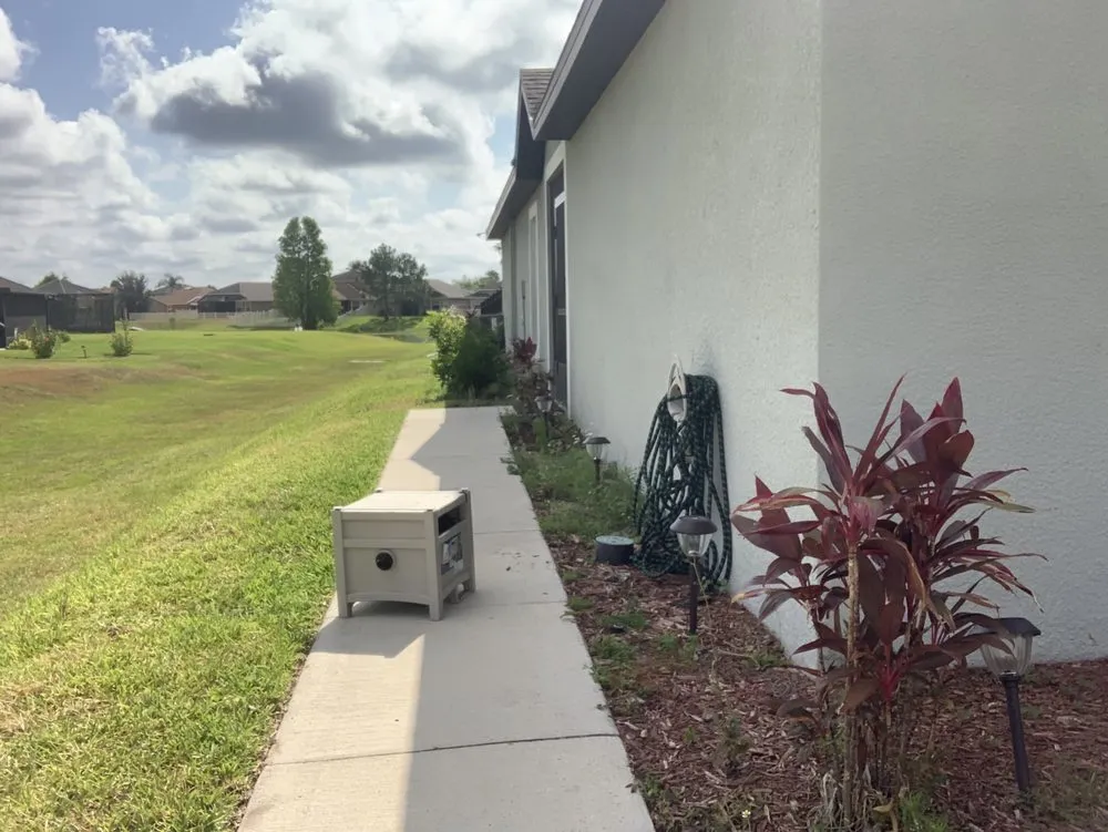 Expert garden landscaping near you in Lakeland, FL by Cowboy Cuts Landscaping