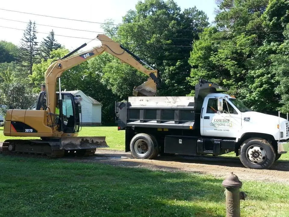 Reliable garden landscaping near you in Chagrin Falls, OH by Cowboy Earthworks