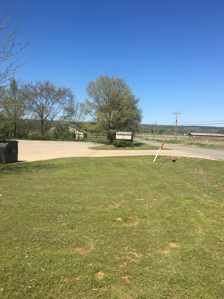 Local yard cleanup service experts serving Sallisaw, OK - Cowboy Lawncare Services