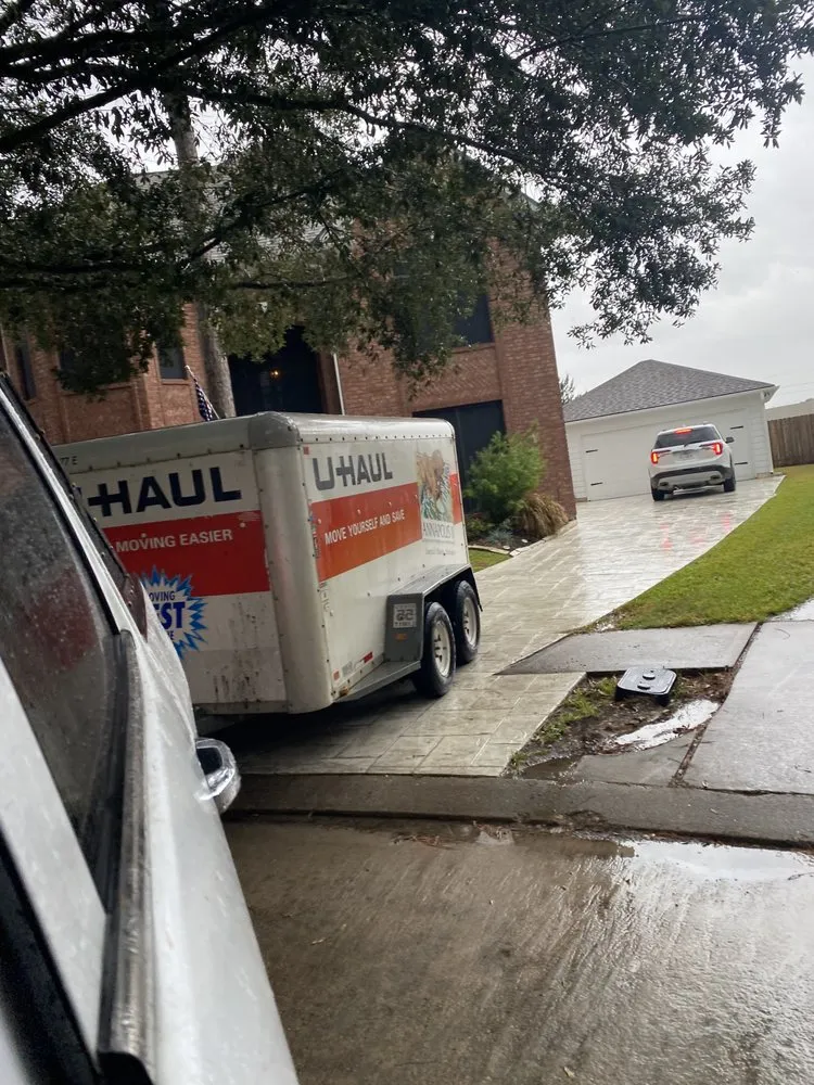 Professional outdoor landscaping for homes across Cleveland, TX - Cowboy Yeti Services