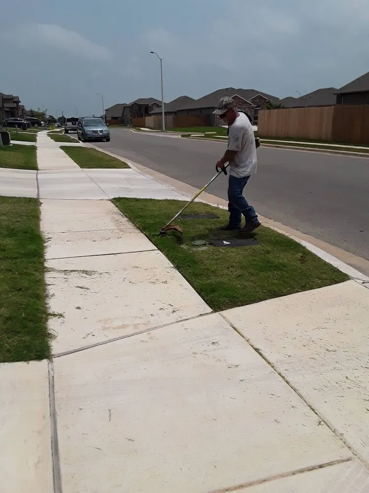 Expert yard cleanup service experts serving New Braunfels, TX - Cowboys Lawn Care