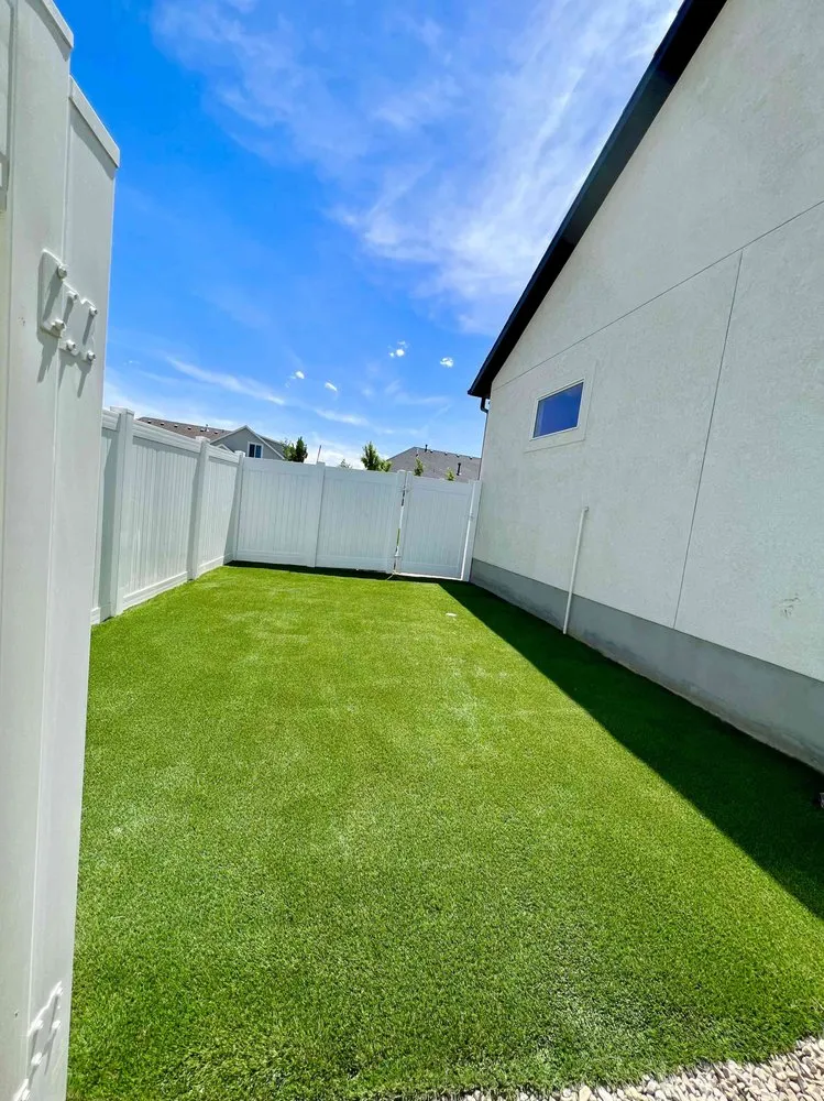 Reliable yard cleanup service in Eagle Mountain, UT - Cowboys Turf & Landscaping