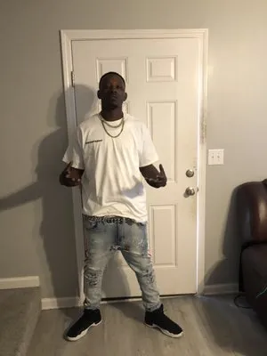 Cox’s Lawn Care Service Logo