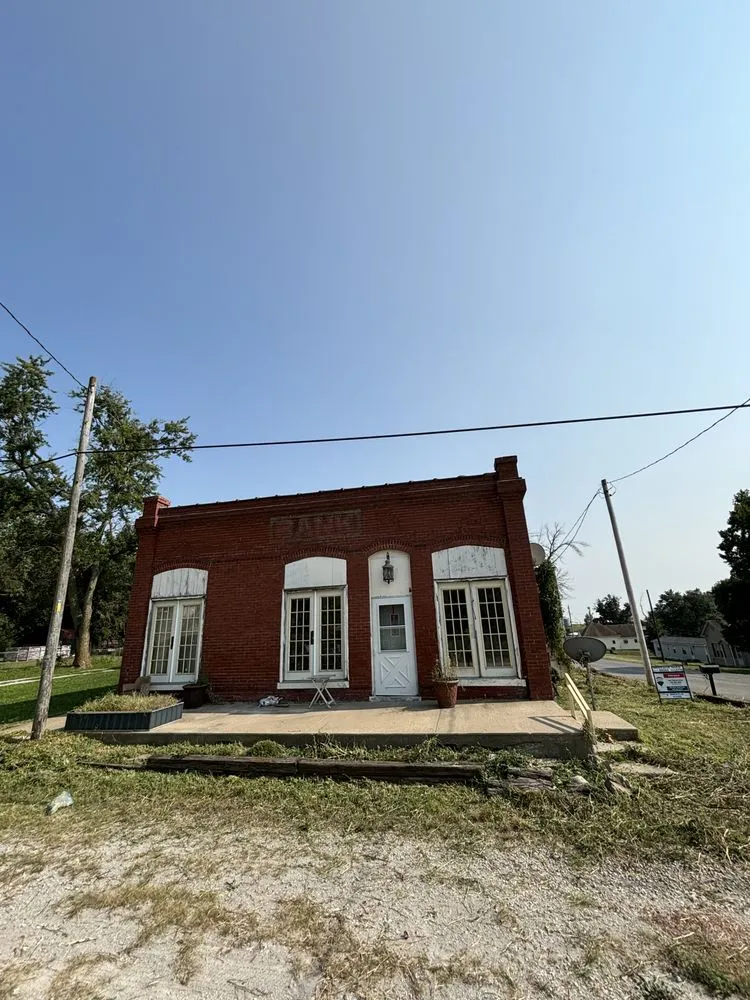 Top-rated landscaping services in Saint Joseph, MO by Coy Home and commercial Services