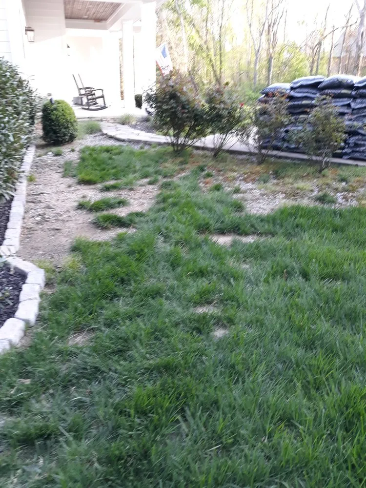 Top-rated lawn mowing service in Brentwood, TN by Coyote Creek Landscapes