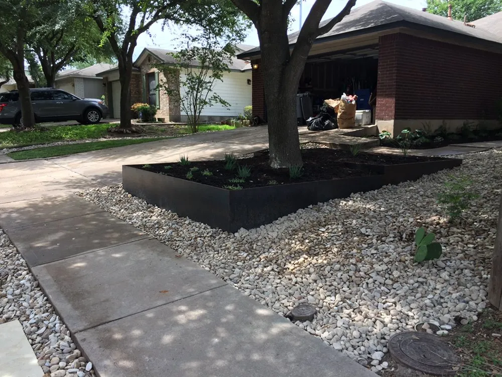 Local lawn care service experts serving Austin, TX - Coyote Moss Landscapes