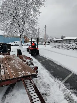 C&R Landscape Services Logo