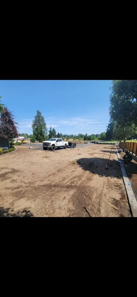 Custom lawn mowing service experts serving Puyallup, WA - CR Landscaping And Fencing