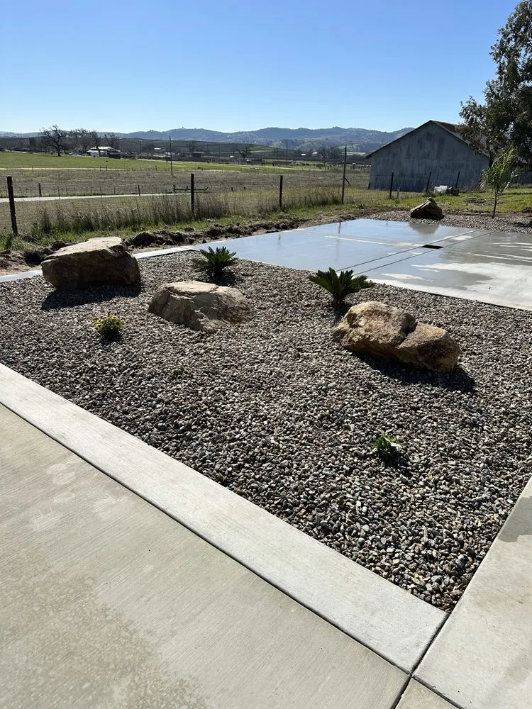 Professional yard maintenance in Atascadero, CA - C&R Landscaping Services