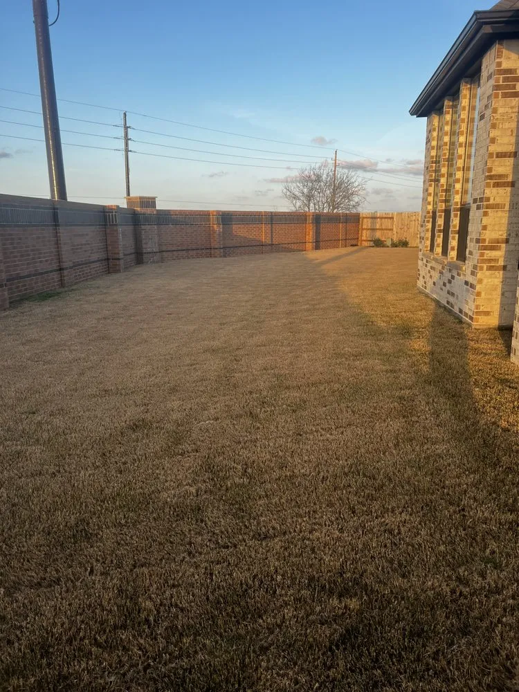 Local lawn mowing service in Katy, TX by CR Lawn & Garden