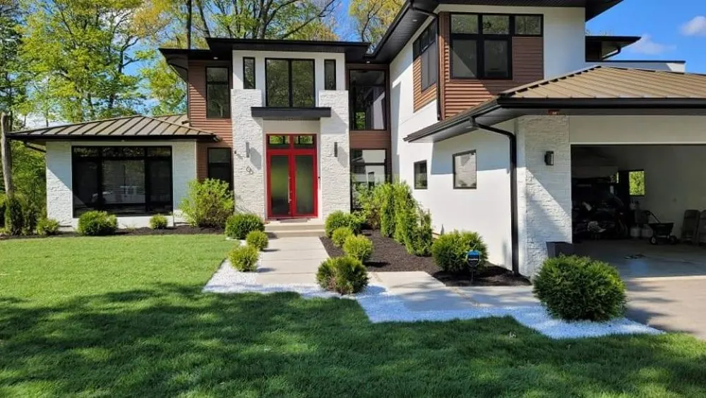 Expert lawn mowing service experts serving Addison, IL - C&R Lawn Maintenance