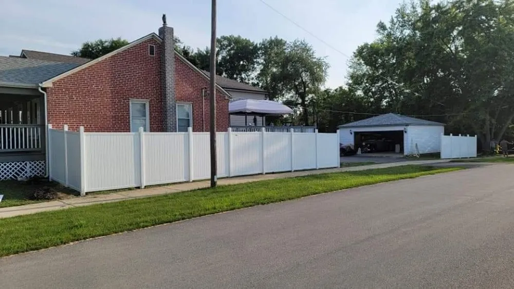 Custom landscaping services experts serving Addison, IL - C&R Lawn Maintenance