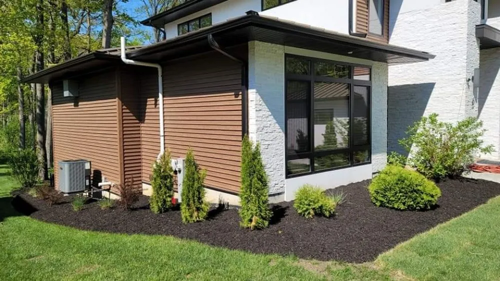 Expert yard maintenance in Addison, IL - C&R Lawn Maintenance