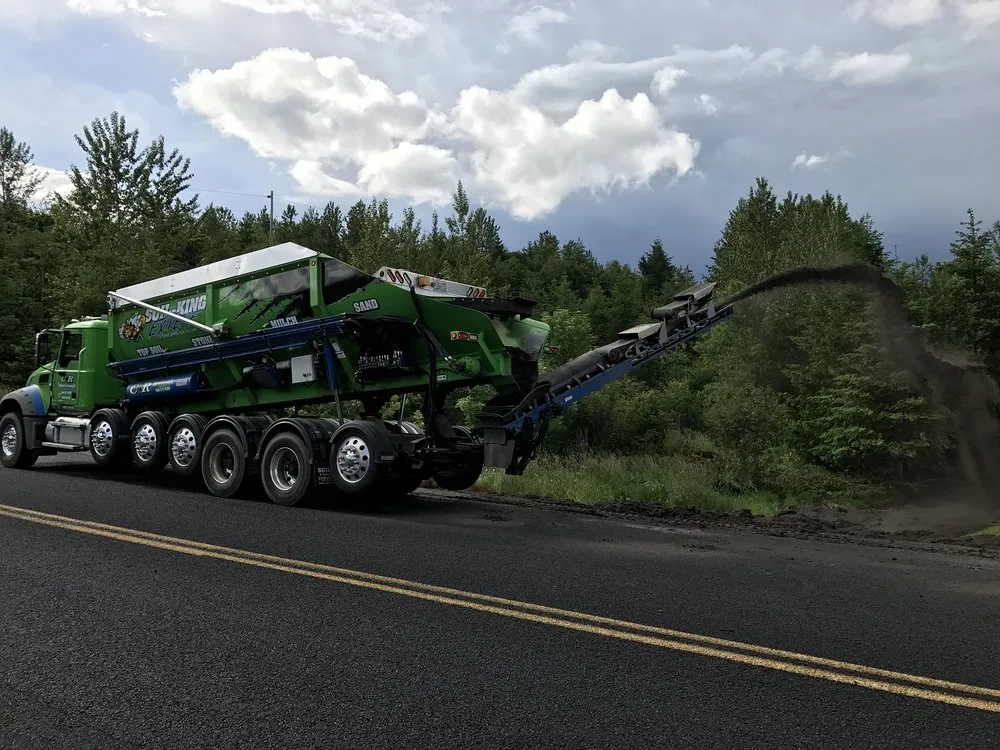 Custom yard maintenance with custom design in Kelso, WA by C&R Tractor & Landscaping