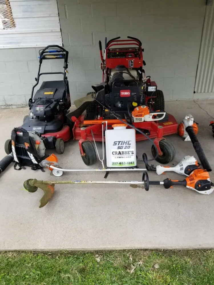 Reliable yard maintenance in Quincy, IL - Crabbes Lawncare